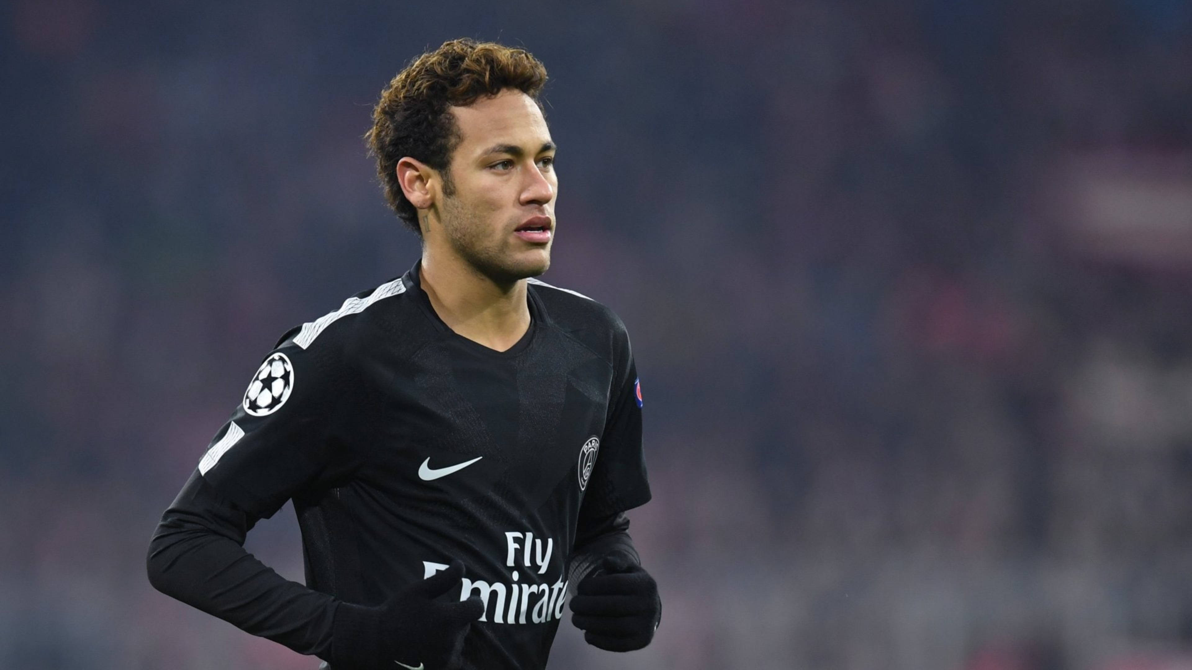 لاعب كرة القدم نيمار من باريس سان جيرمان 4K خلفية
