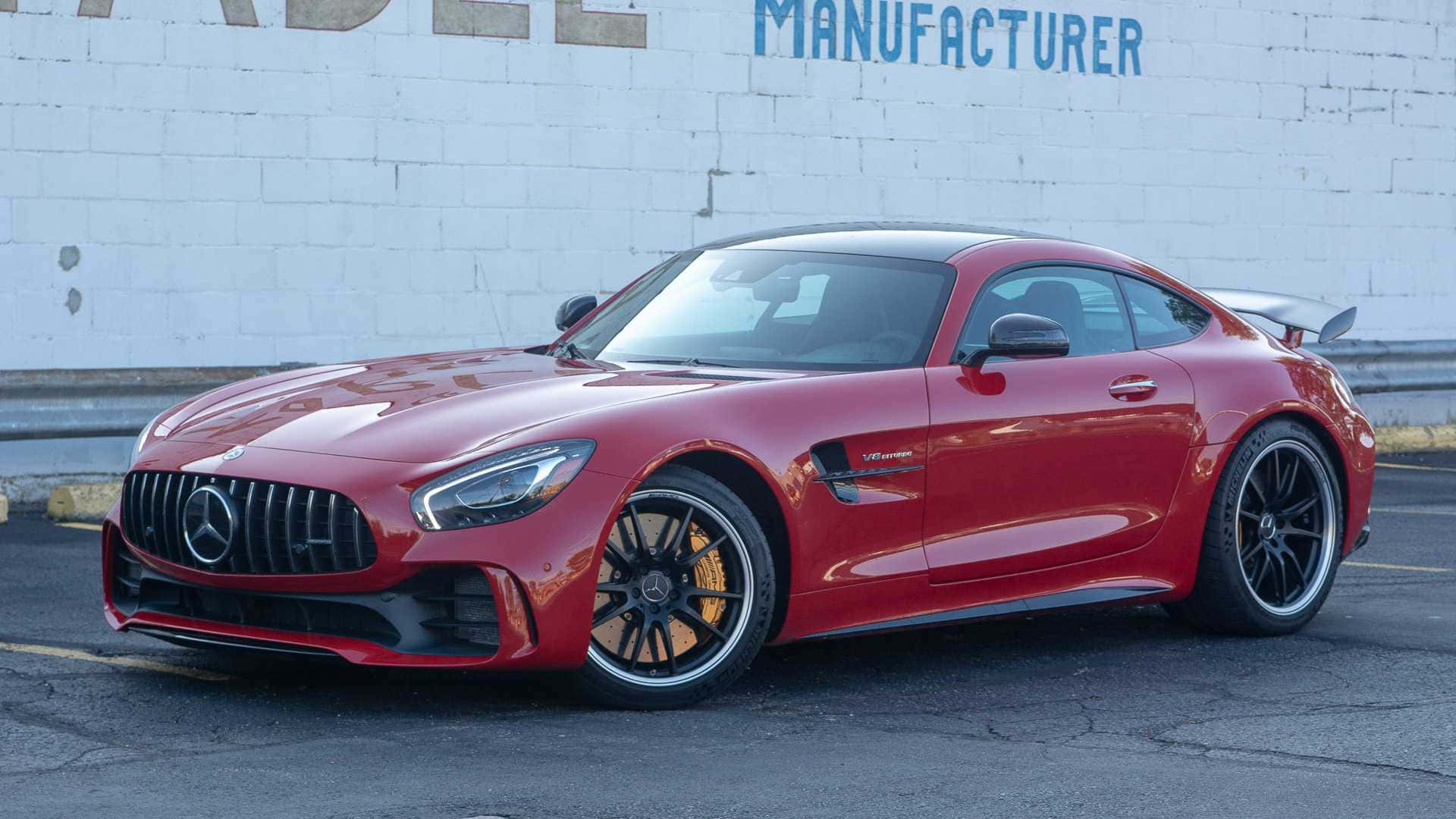 أطلق العنان لقوة AMG GT-R خلفية