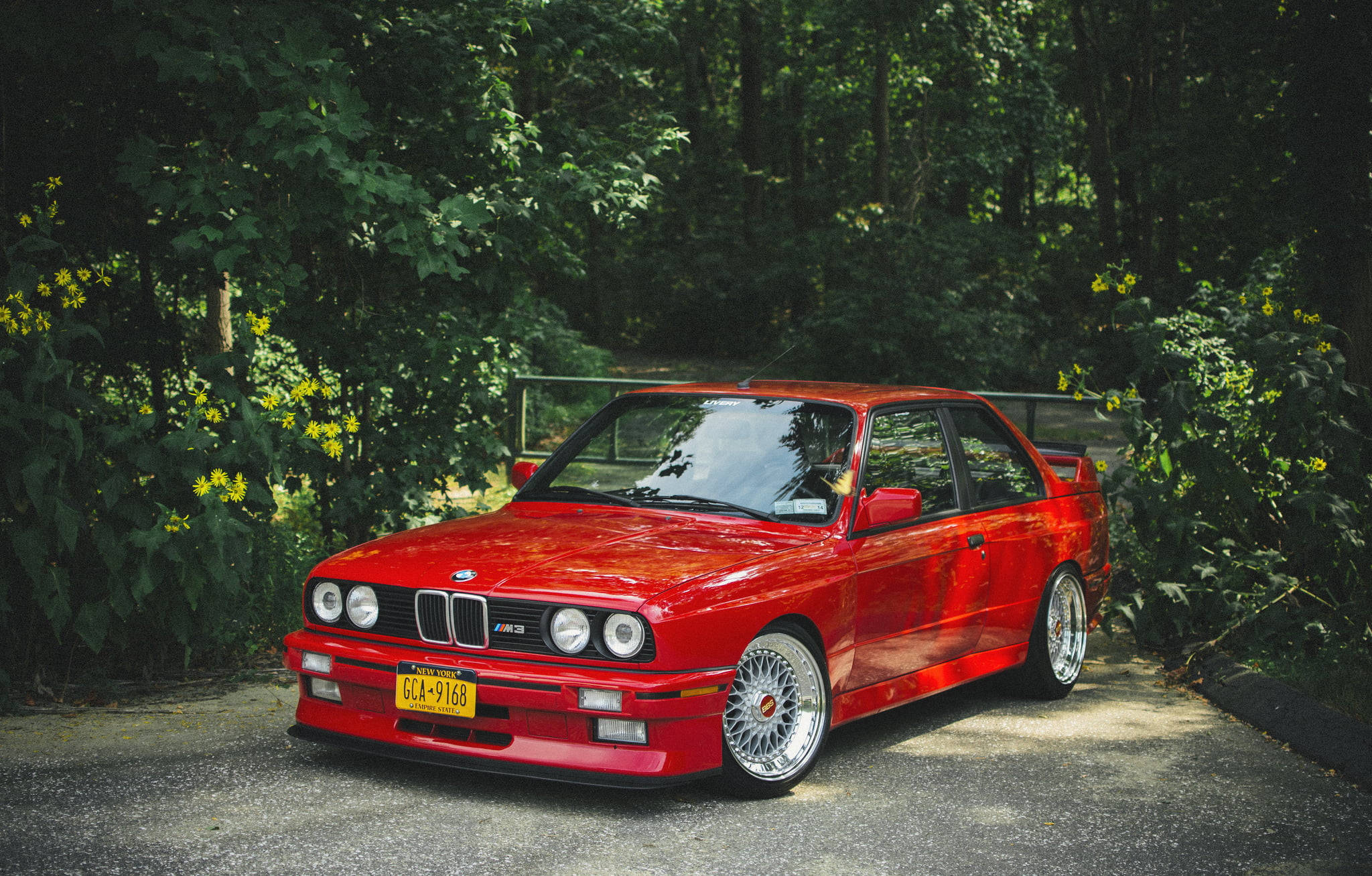 حاسوب BMW E30 M3 خلفية