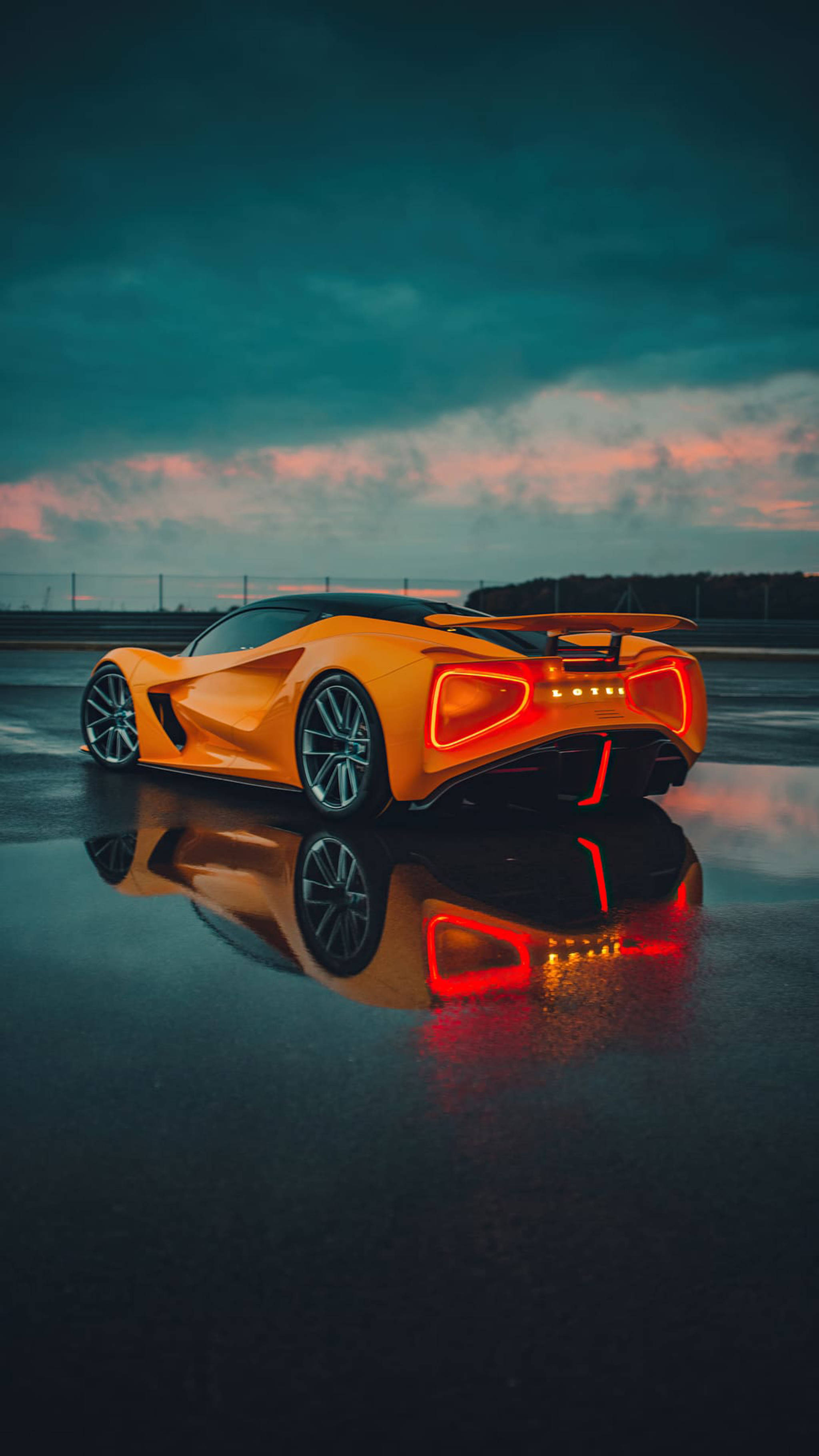 سيارة BMW رائعة خلفية