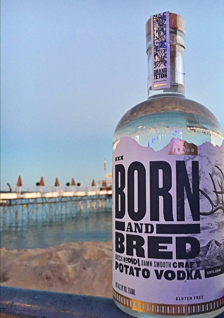 Born And Bred روسكو شيلتون خلفية