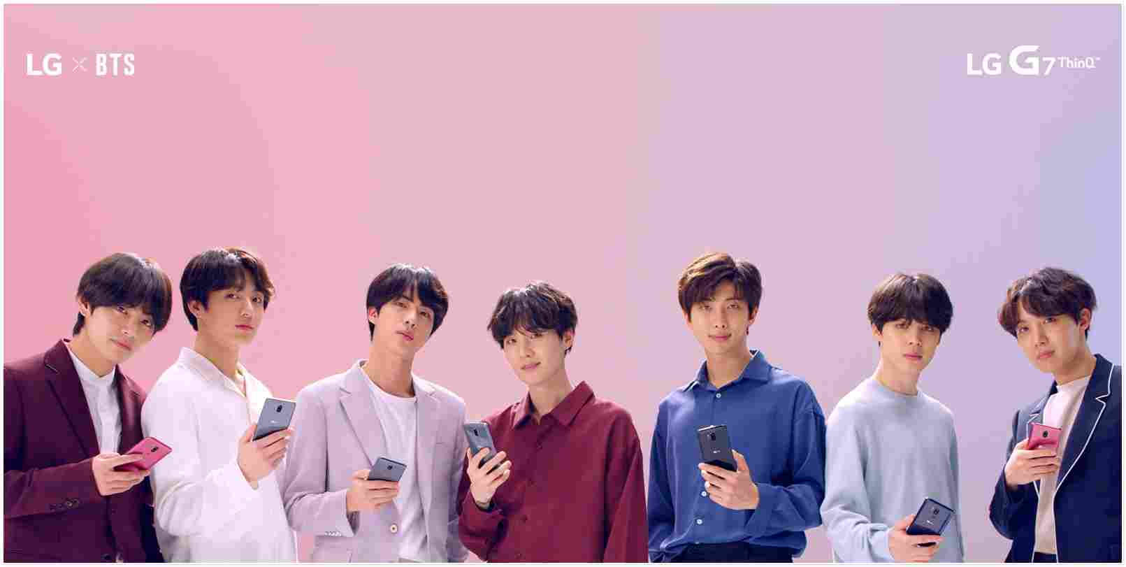 فرقة BTS تتصدر هواتف 2020 خلفية