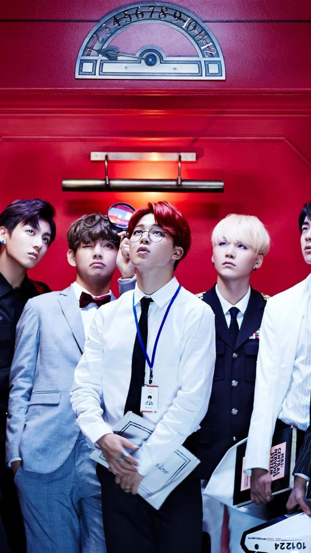 BTS في المصعد آيفون خلفية