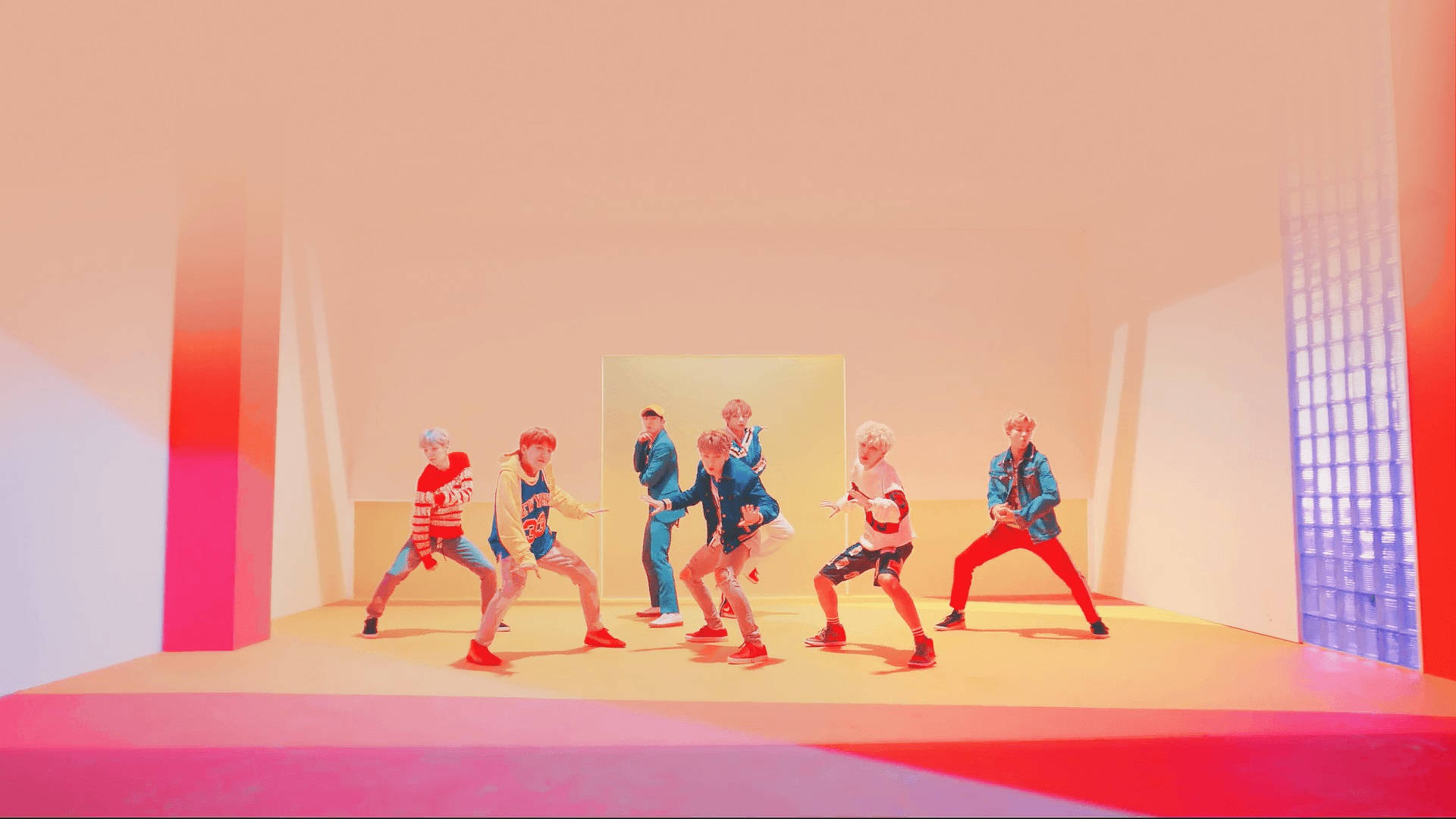 خلفية سطح مكتب غرفة BTS الوردية خلفية