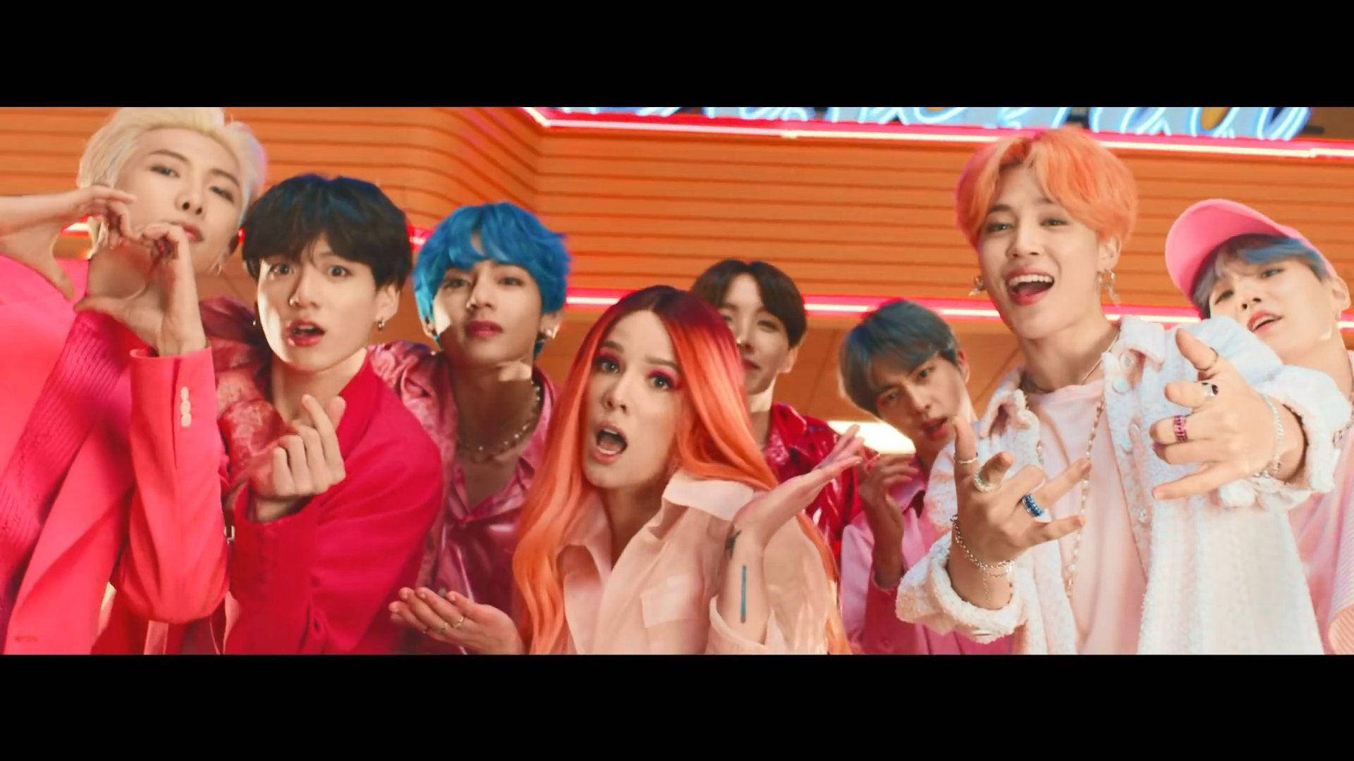 خلفية سطح المكتب BTS وهالسي خلفية