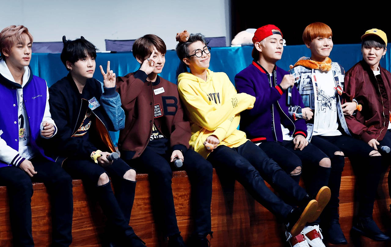 BTS لطيف في لقاء المعجبين خلفية