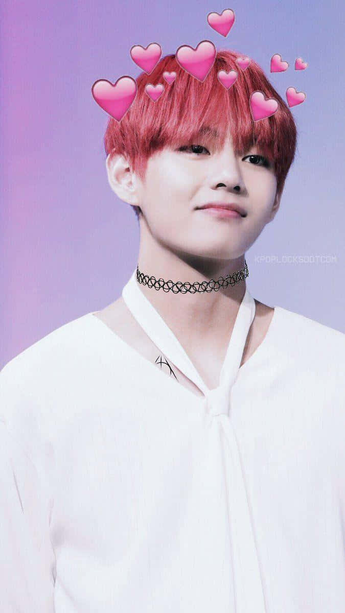 Bts V يبدو وسيماً ويتألق أمام الكاميرا خلفية