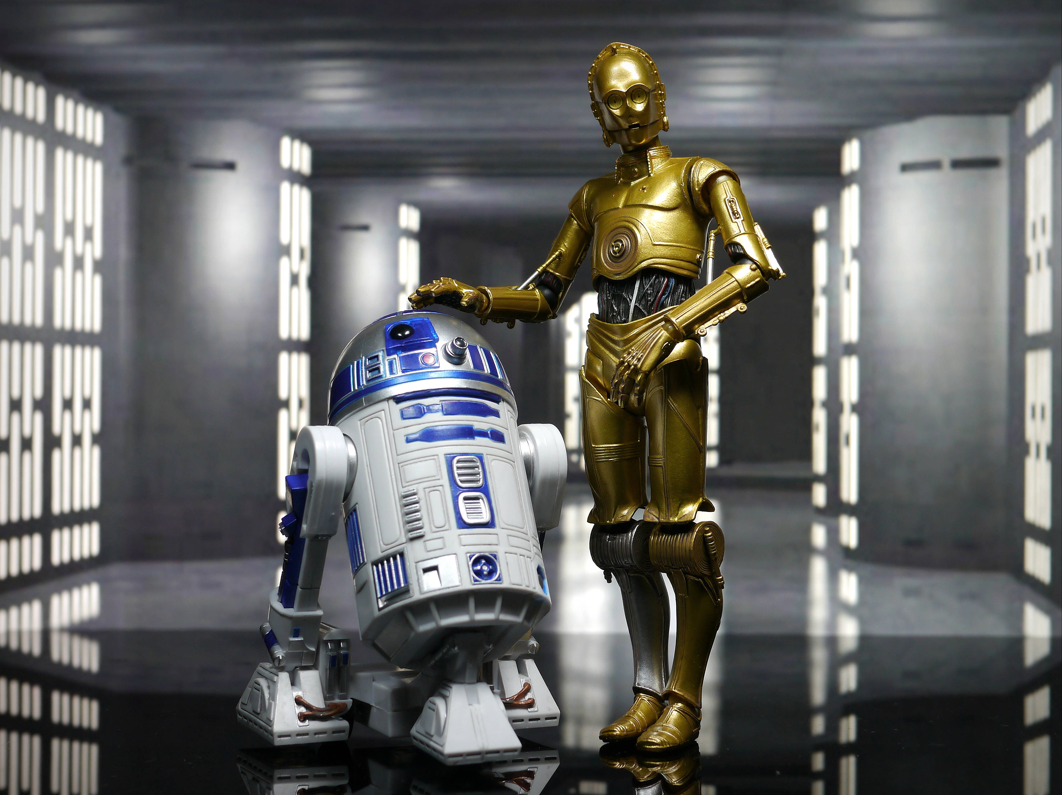 صداقة درويد C3PO و R2D2 خلفية