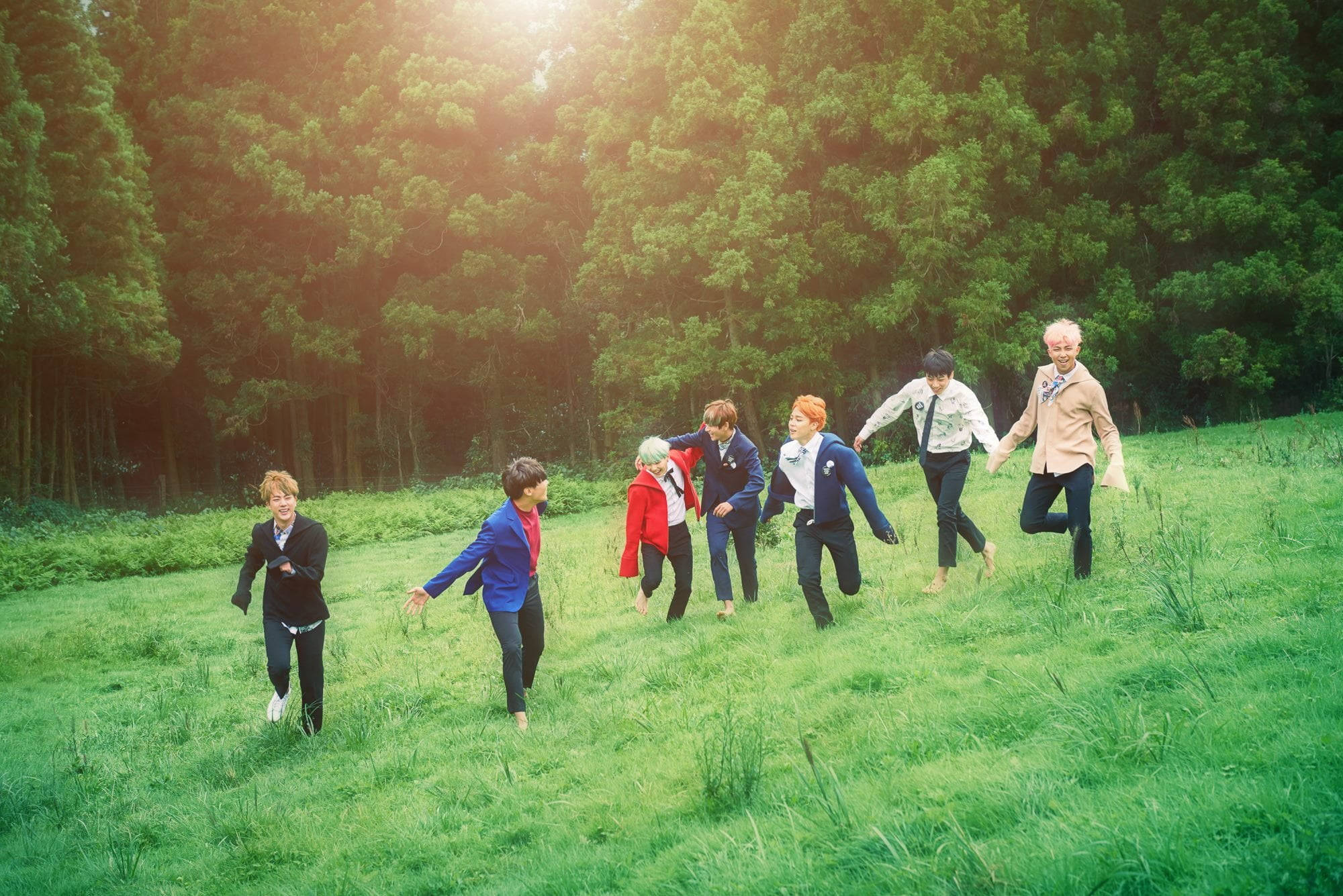 خلفية لابتوب رائعة من عصر HYYH لفرقة BTS خلفية