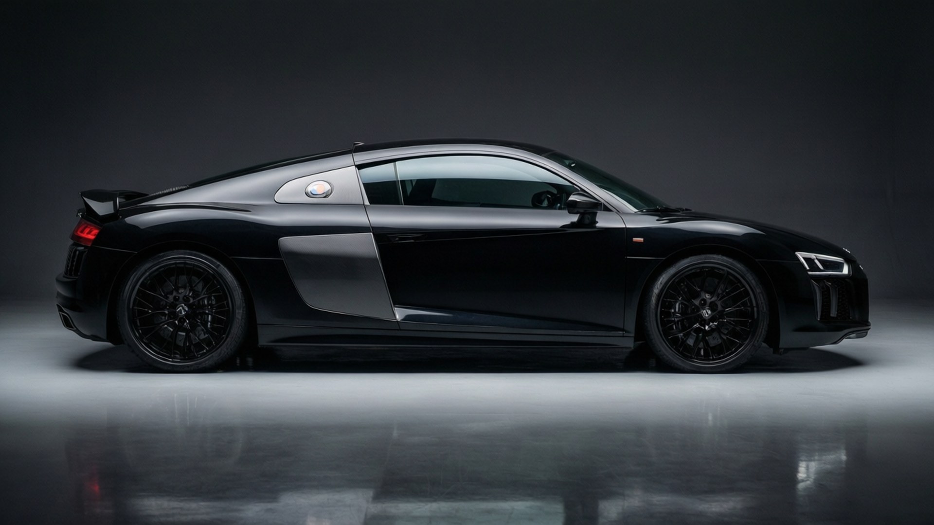 أودي R8 في الاستوديو خلفية