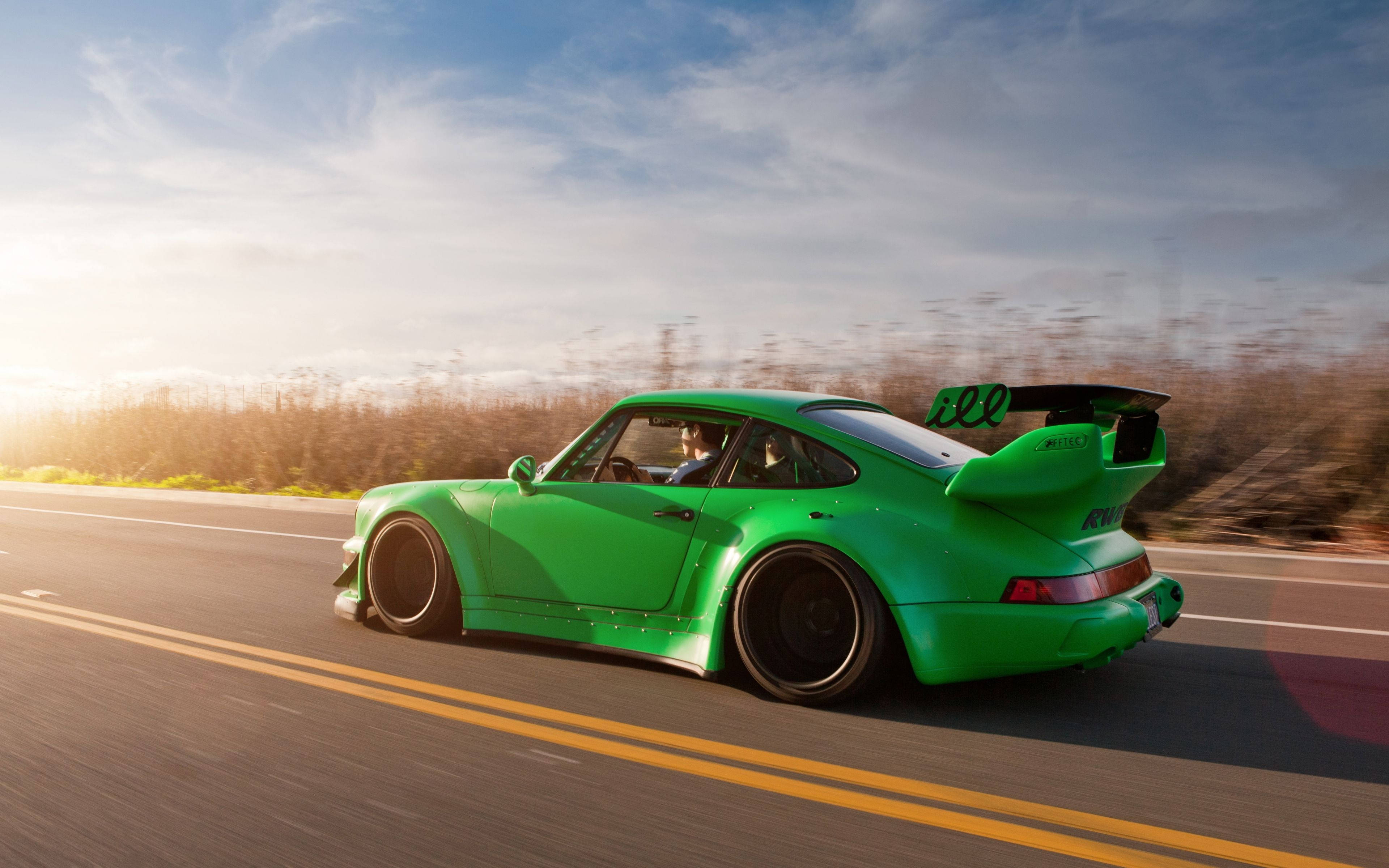 سيارة RWB بورش 911 بدقة 4K خلفية