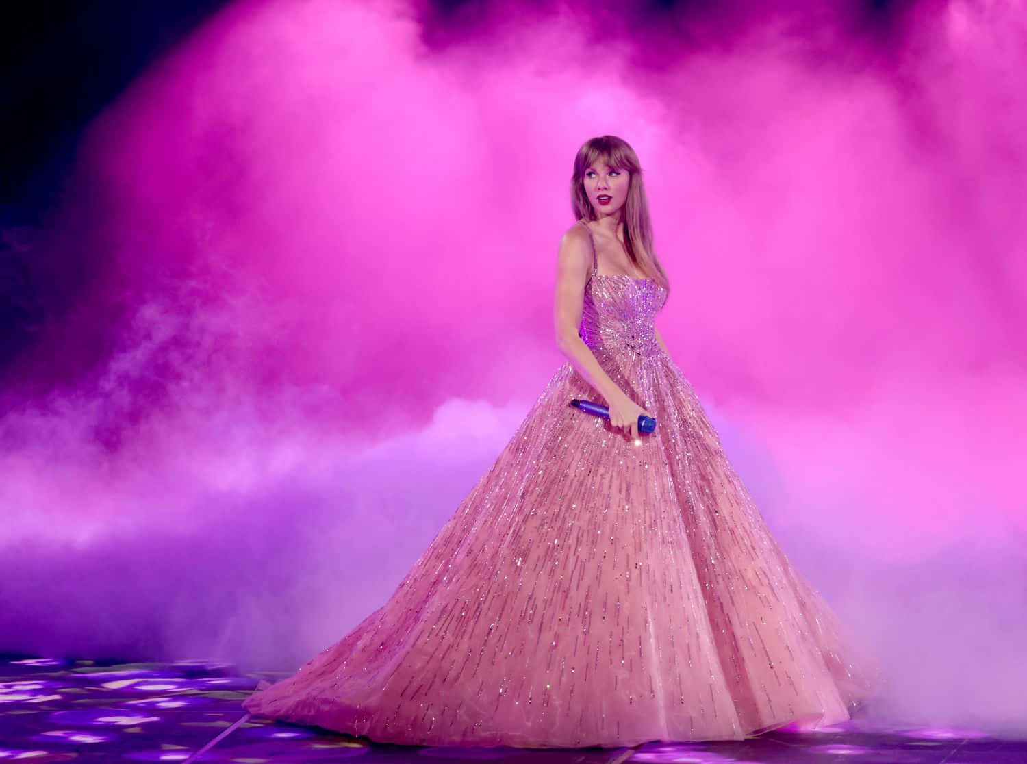 خلفية جولة تايلور سويفت The Eras Tour خلفية