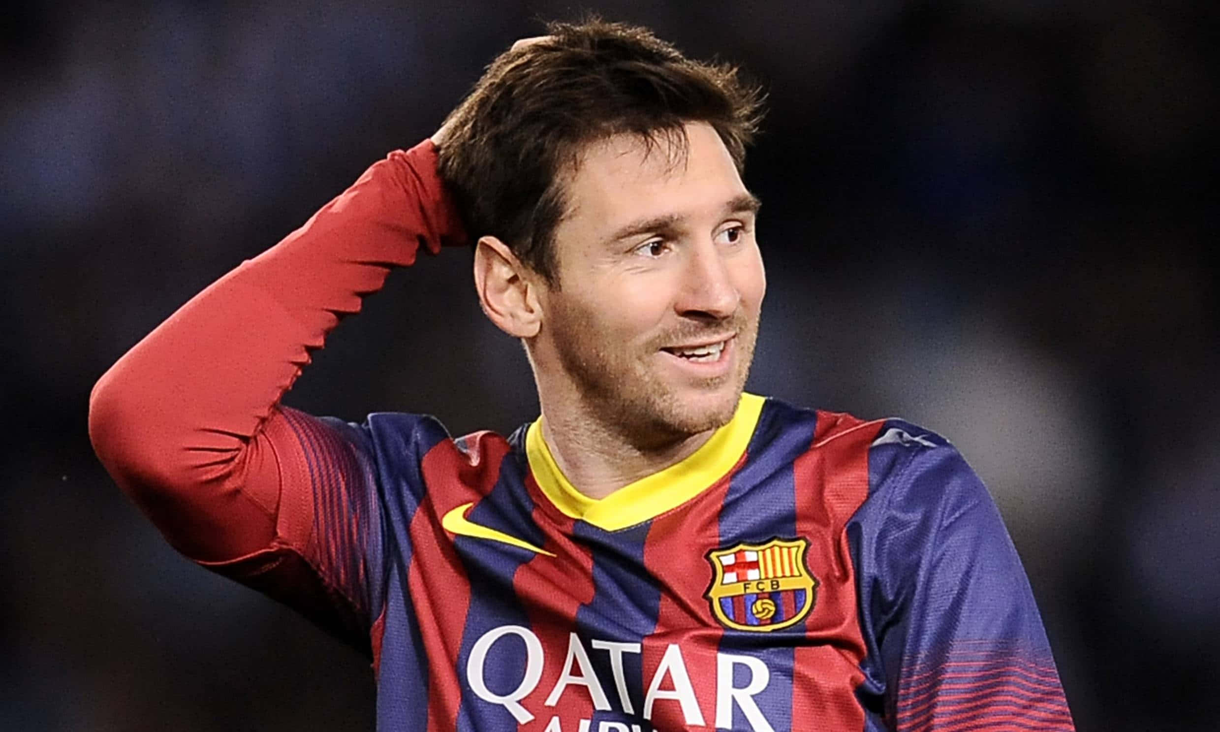 الاستمتاع بغروب الشمس في برشلونة مع ليونيل ميسي خلفية