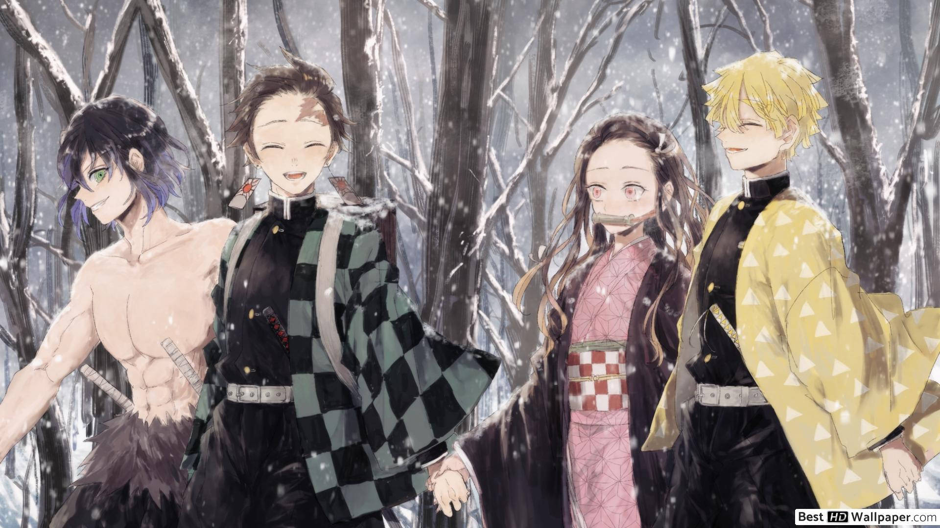خلفية Demon Slayer لتانجيرو وآخرين يسيرون في غابة ثلجية.