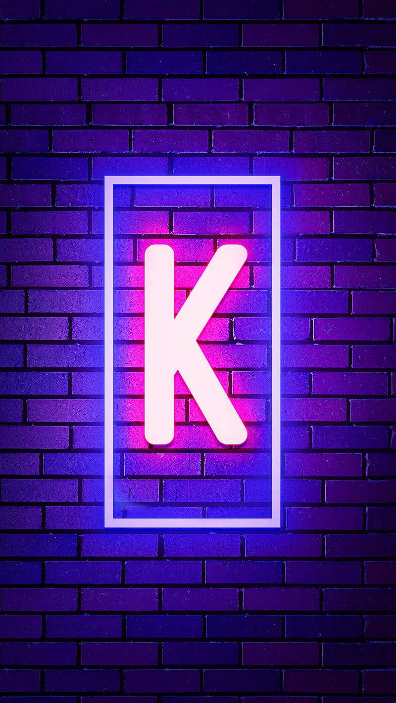 حرف K نيون متوهج خلفية