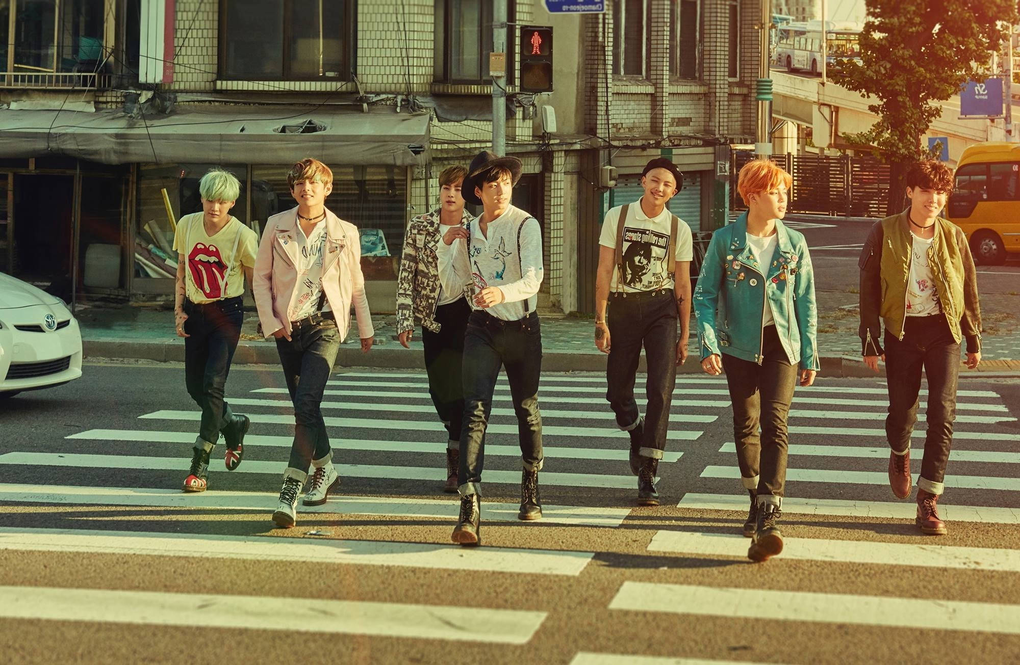 خلفية BTS رائعة للابتوب خلفية