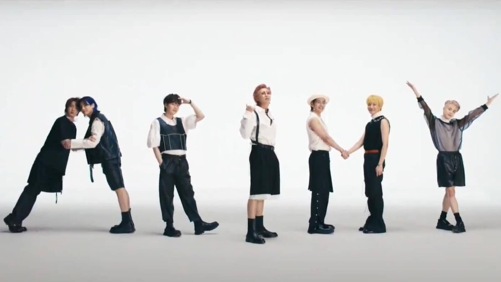 خلفية سطح مكتب فرقة BTS ومعجبيهم ARMY خلفية