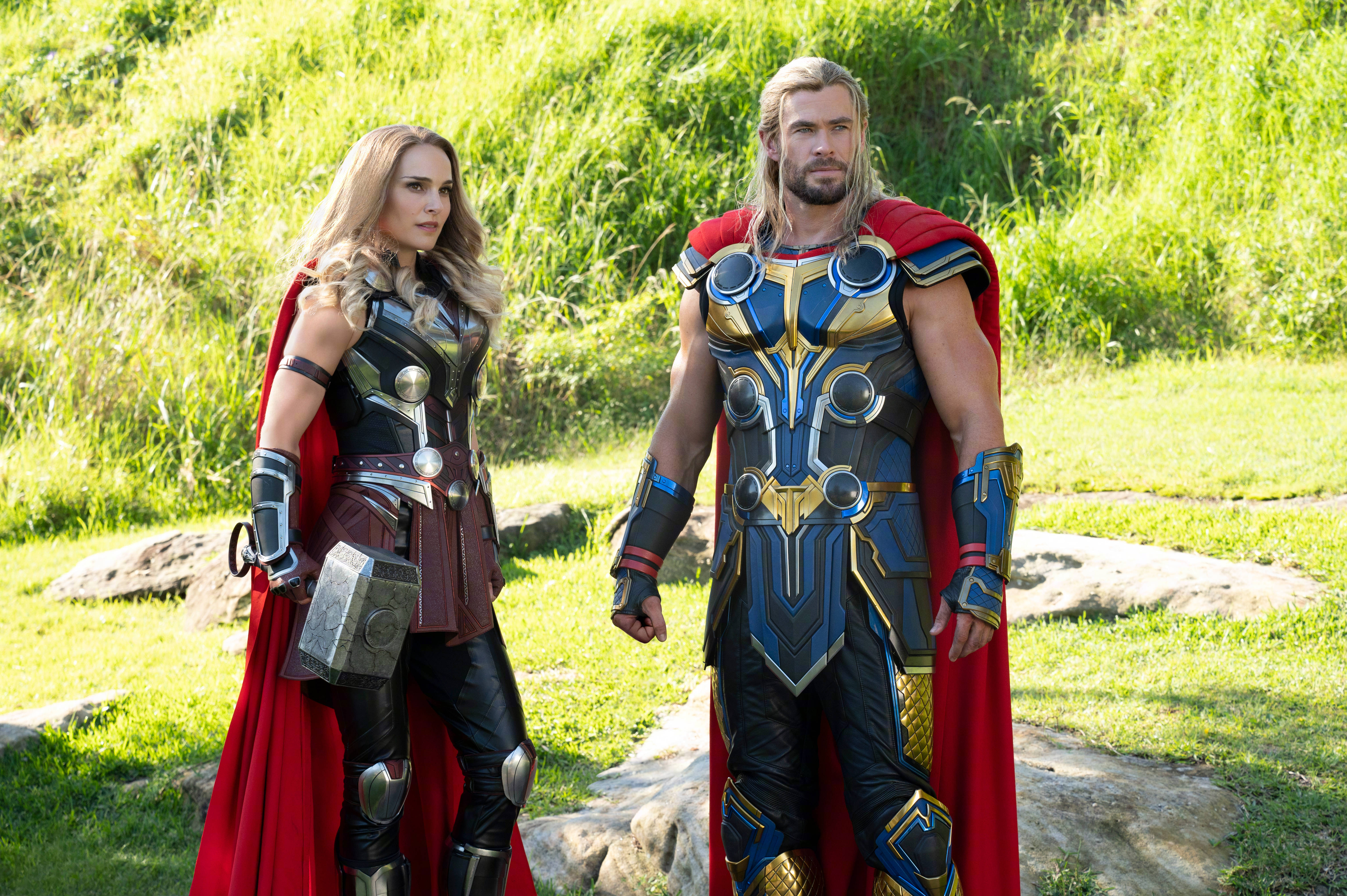 درع أسجارد من فيلم Thor Love And Thunder خلفية
