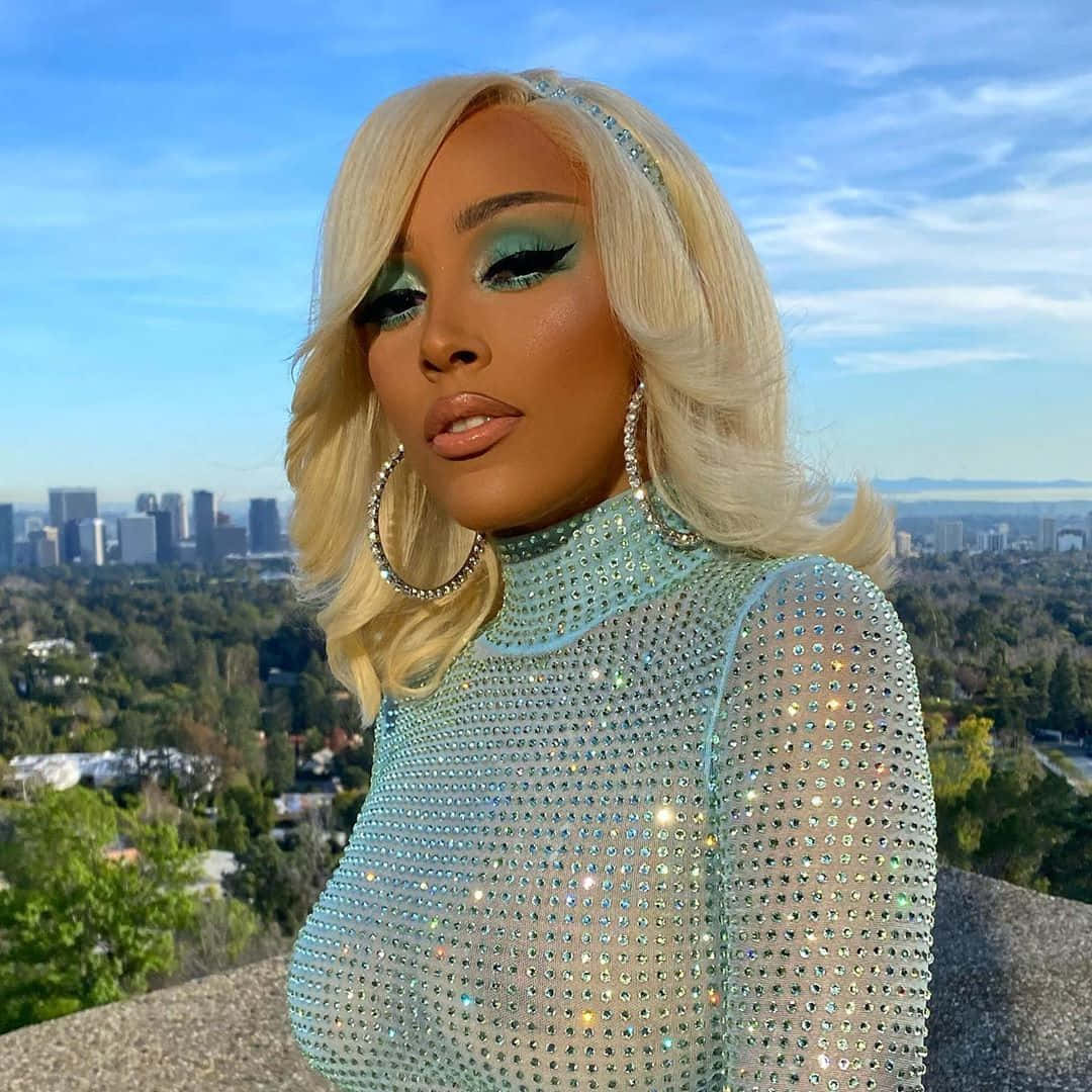 صورة لأداء Doja Cat أمام جمهور متحمس خلفية