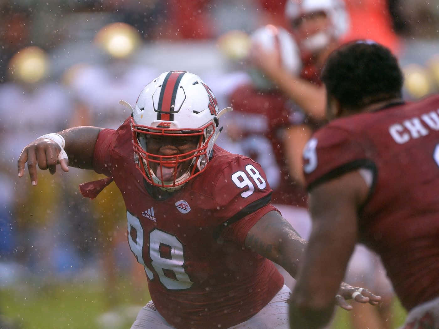 لاعبو فريق NC State Wolfpack بي جيه هيل وبرادلي تشاب في صورة عام 2016 خلفية