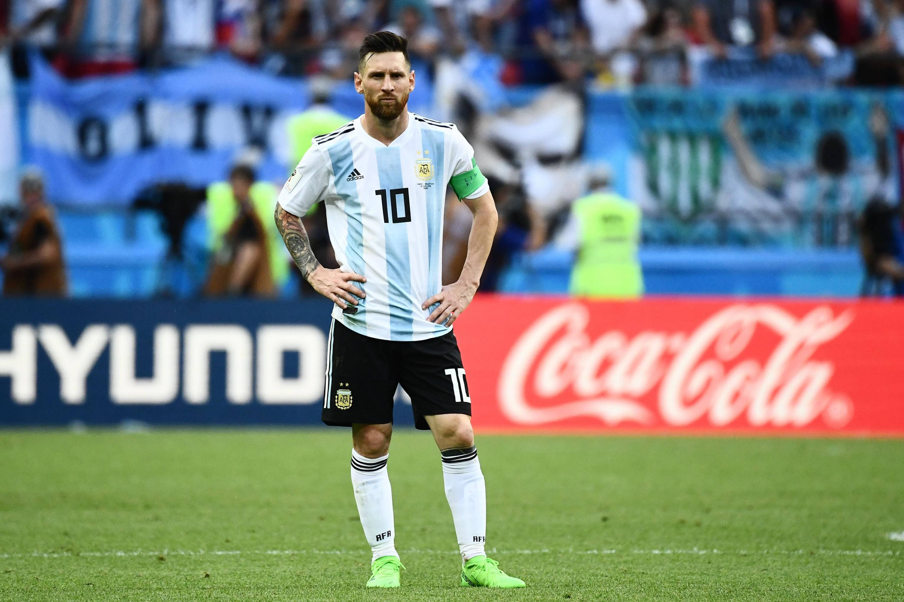لمحة من مباراة ميسي مع منتخب الأرجنتين الوطني لكرة القدم خلفية