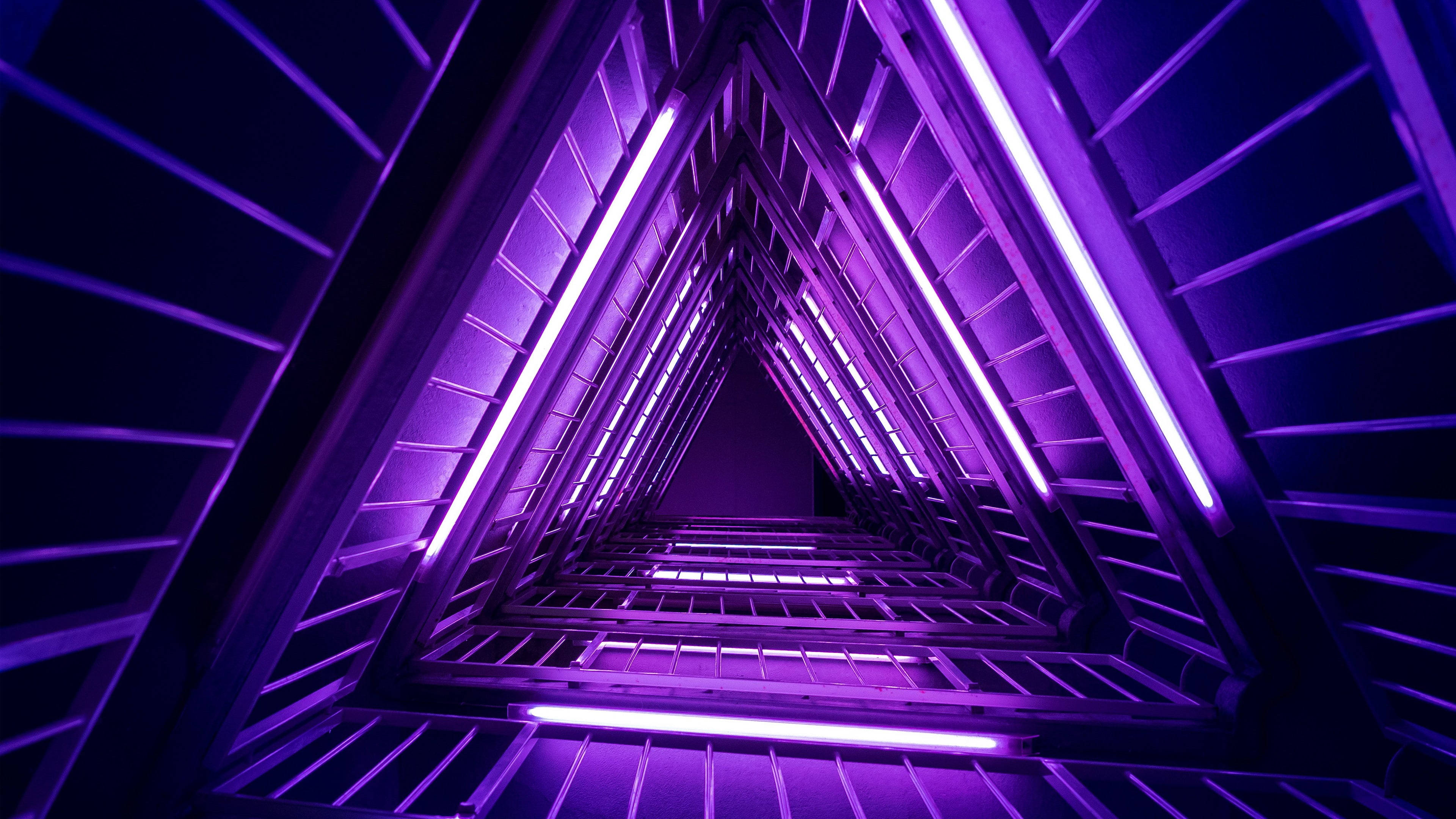 نفق مثلثي معماري بدقة 4K خلفية