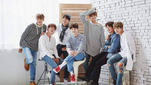BTS على جدار من الطوب 2020 — بي تي إس سطح المكتب خلفية