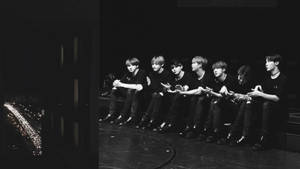 BTS لابتوب صورة من وراء الكواليس بالأبيض والأسود — بي تي اس لابتوب خلفية