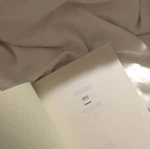 صور بيج جمالية — كتاب جمالي خلفية
